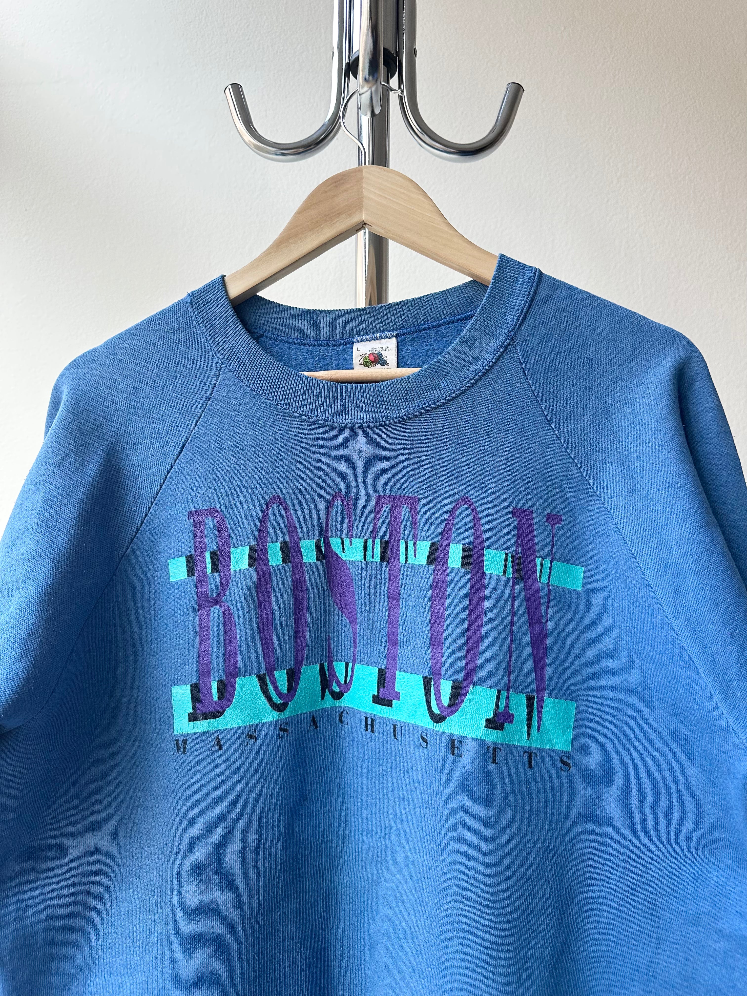 Vintage 1990s “Boston Massachusetts” Crewneck - size L