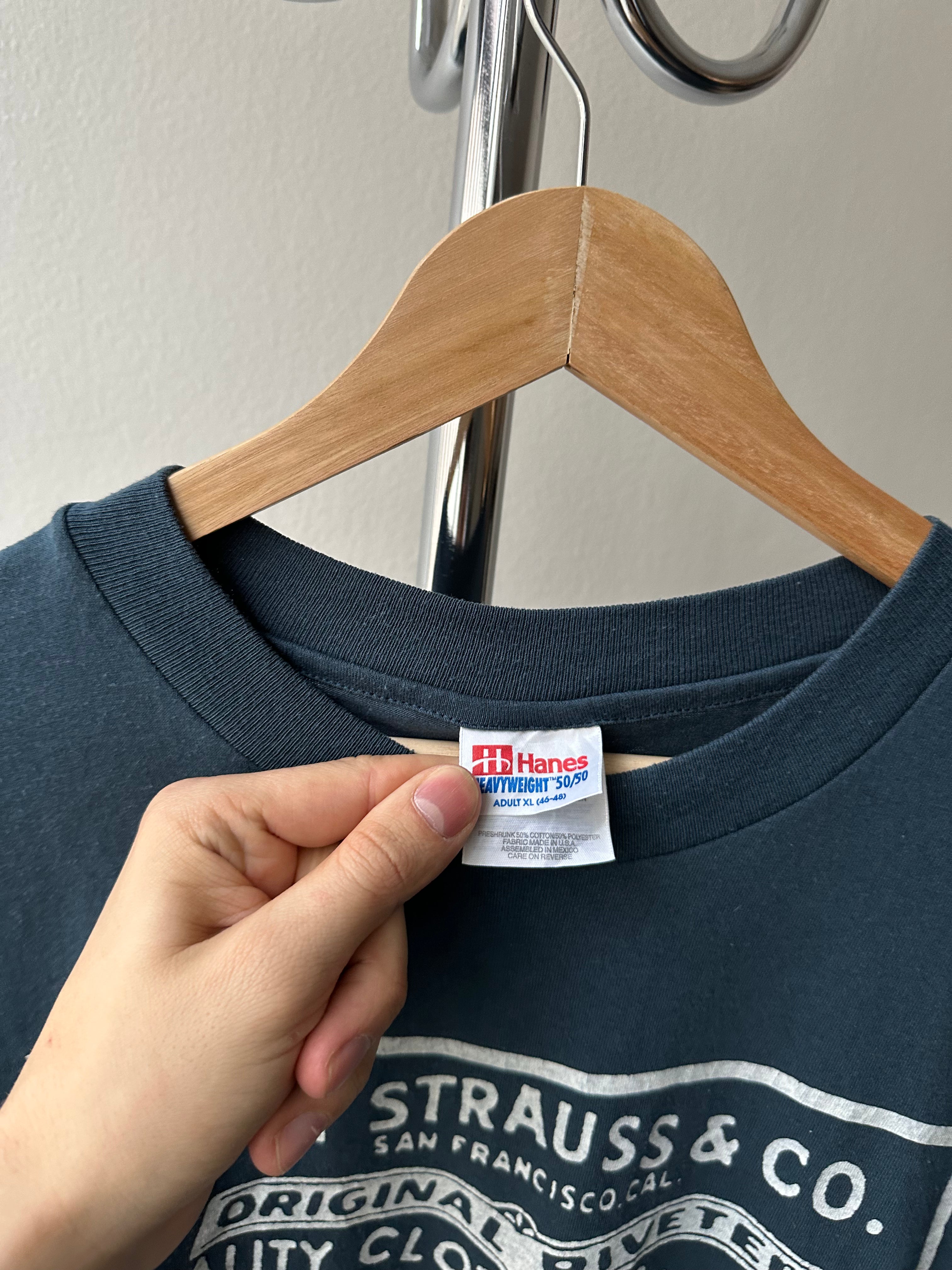 Vintage 1990s Levi's "Copper Rivet" T-shirt - size XL