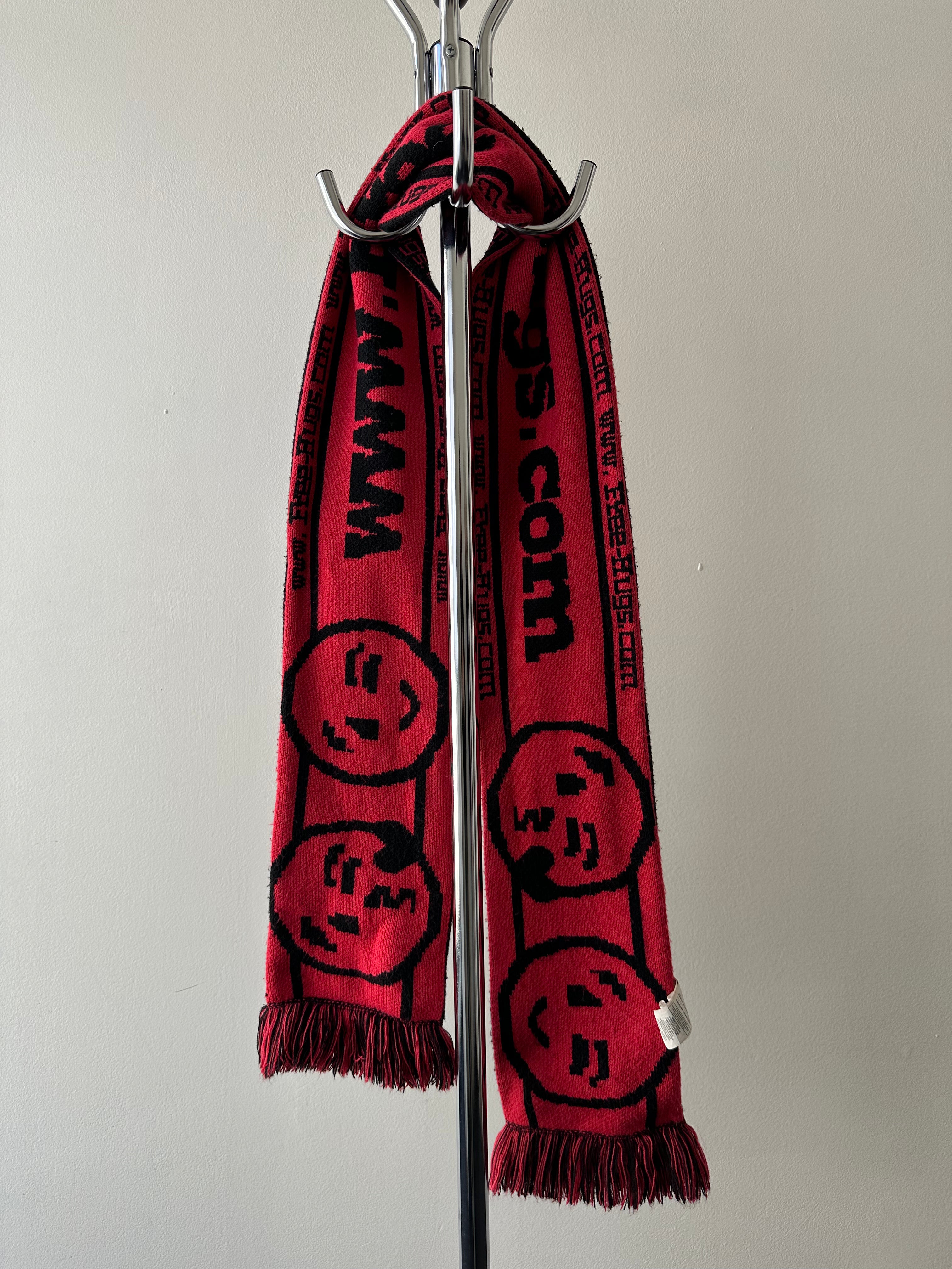 Vetements x Reebook FW17 "Free Hugs" Scarf