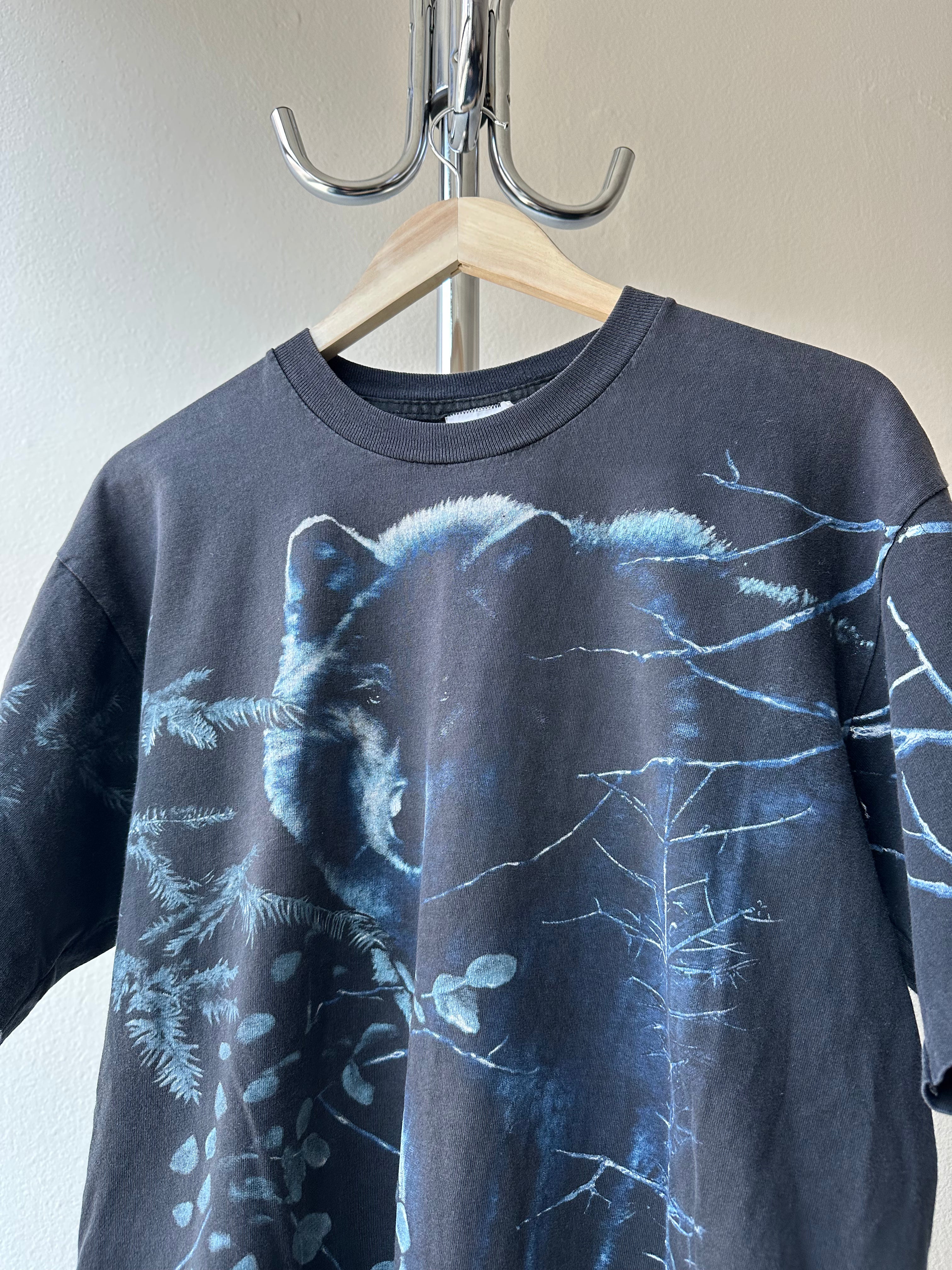 Vintage 1990s "Wolf on the hunt" Faded T-shirt - size XL