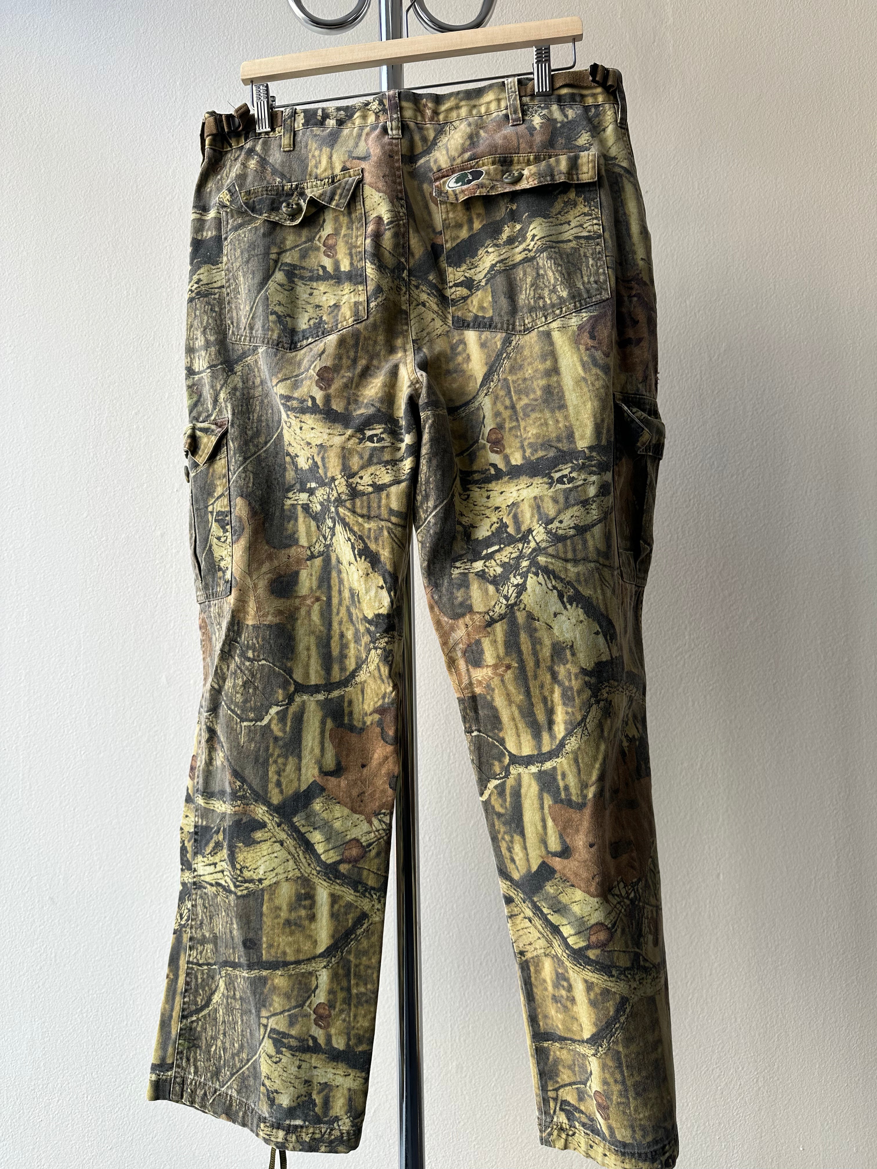 Vintage Russell Realtree Cargo Pants - size 36 x 32