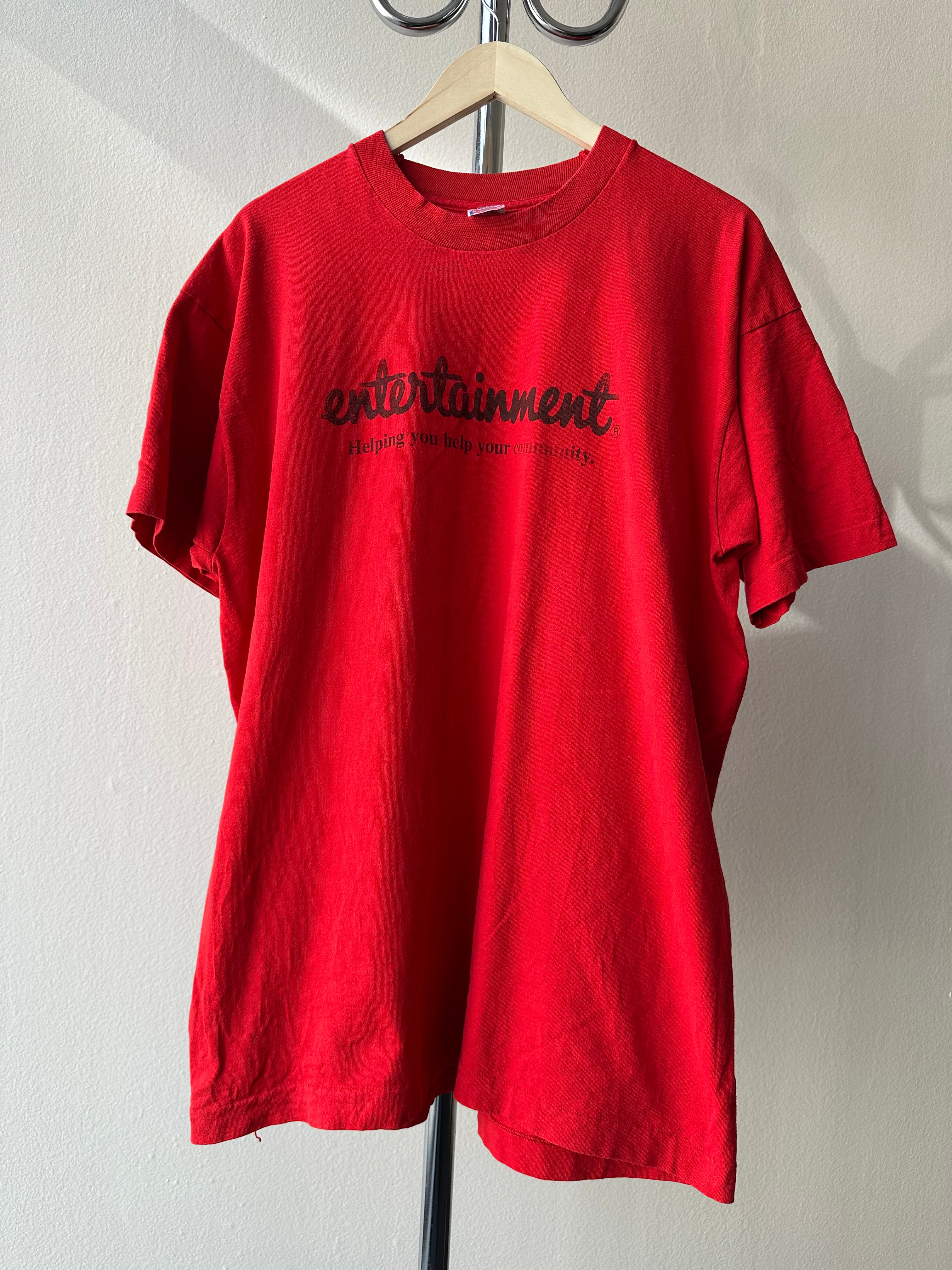 Vintage 1990s "Entertainment - Helping You Help the Community" T-shirt - size XL