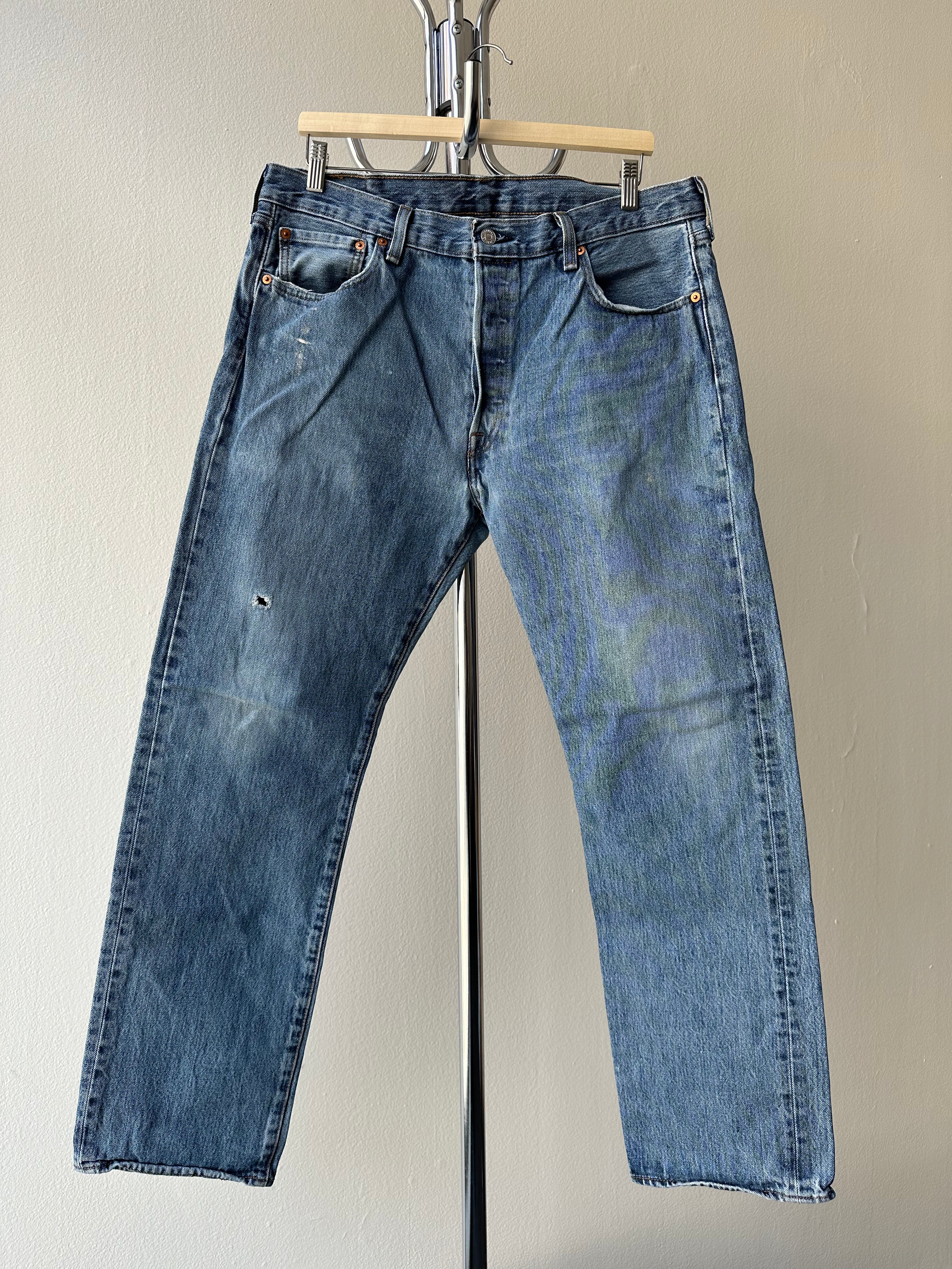 Levi's 501 Pants - size 38x32