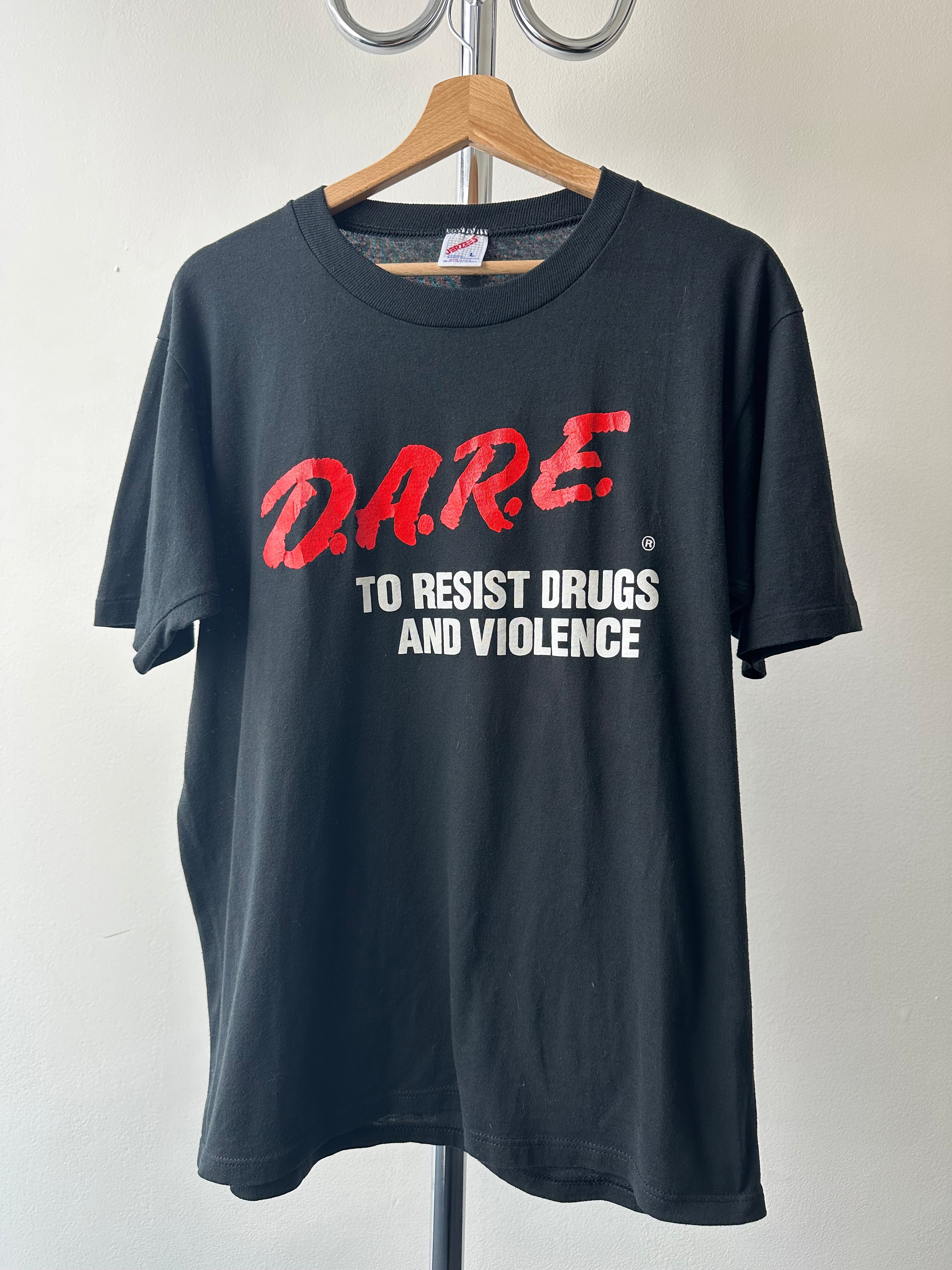 Vintage 1990s D.A.R.E. “To Resist Drugs and Violence” T-Shirt - size L
