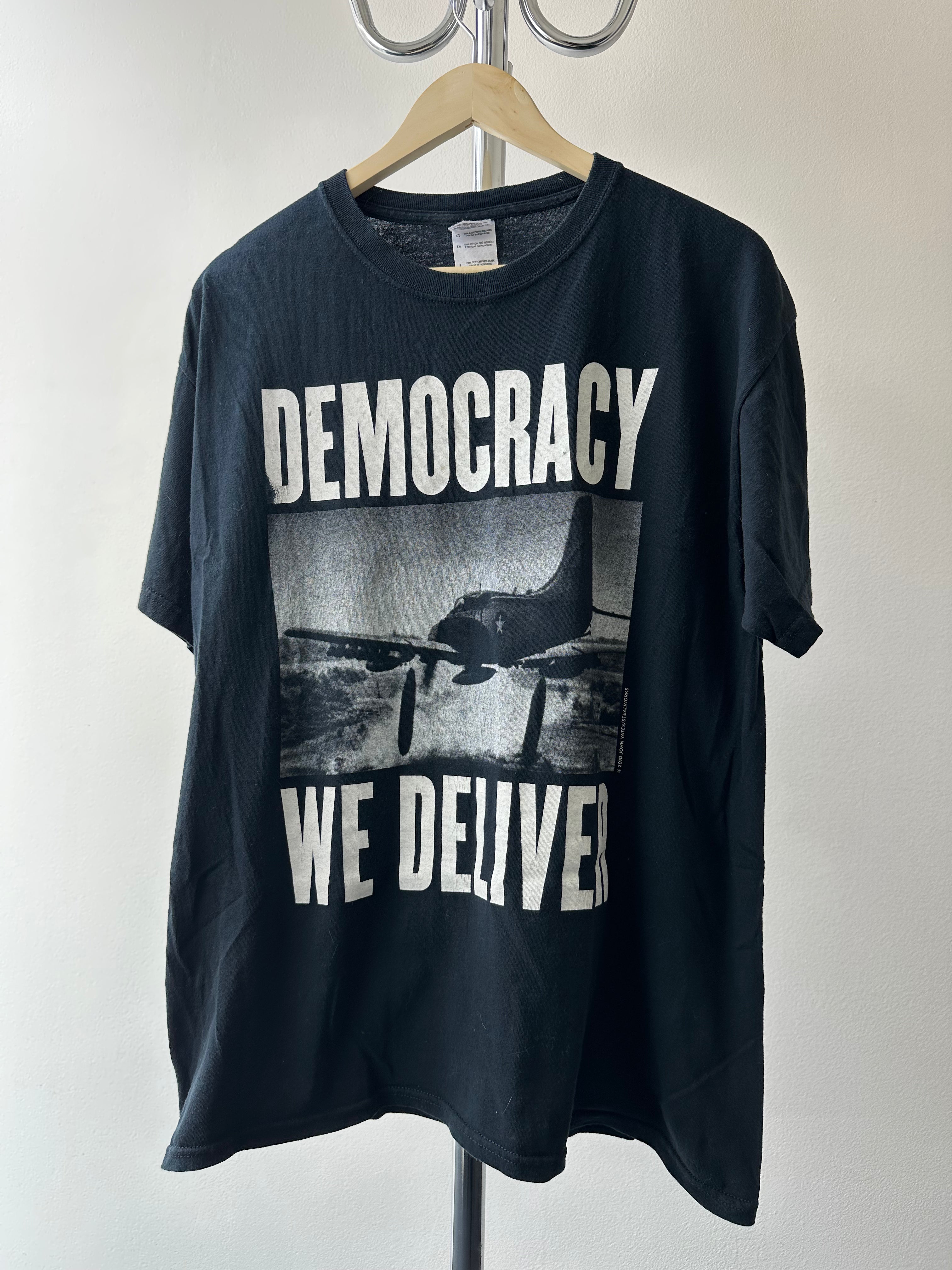 Vintage “Democracy We Deliver” John Yates / Steelworks T-Shirt - size L