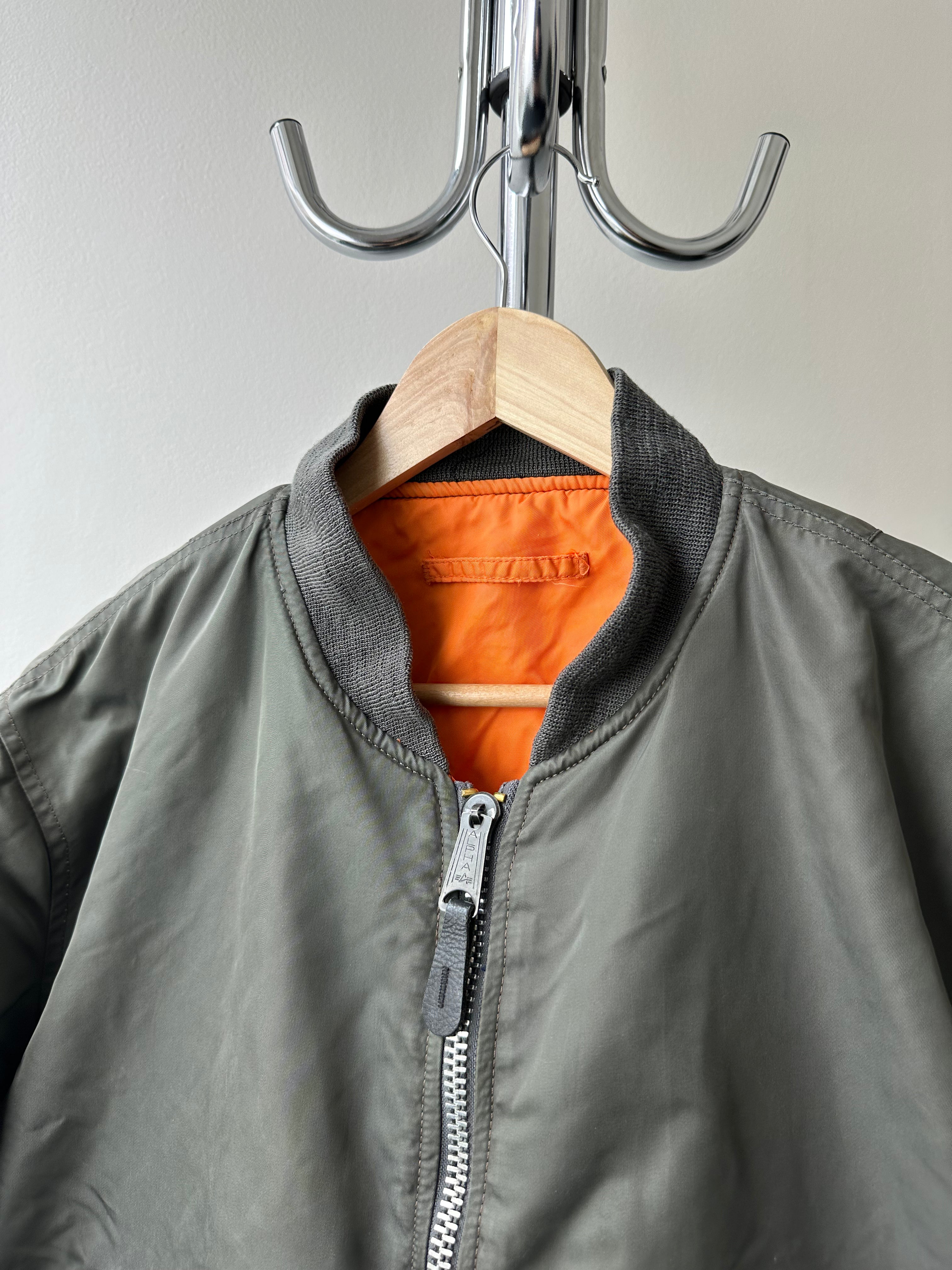 Vintage 1990s Alpha Industries MA-1 Bomber Flight Jacket - size M/L