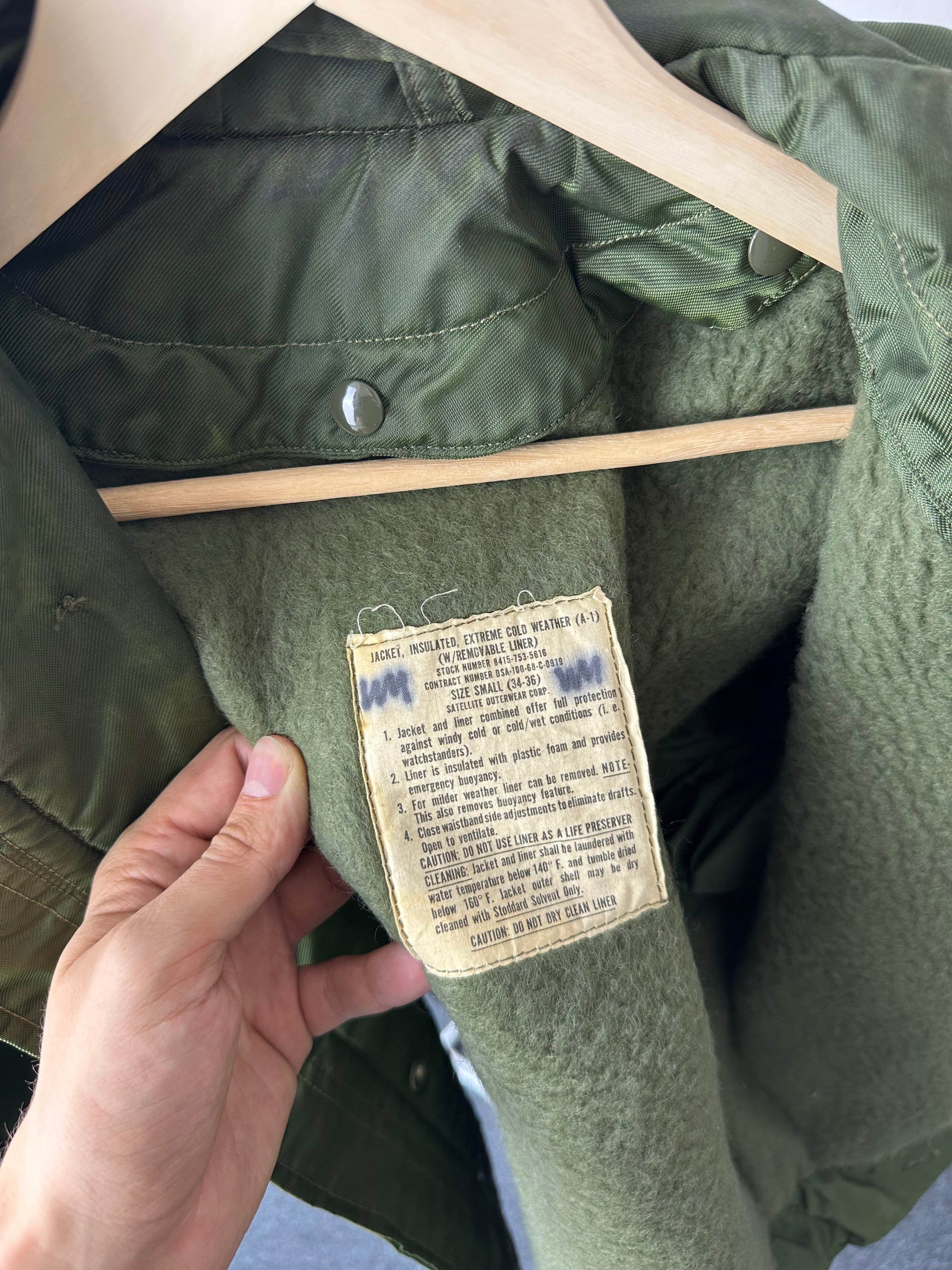 Vintage 1960s U.S. Military N-1/A-1 Cold Weather Jacket - size M