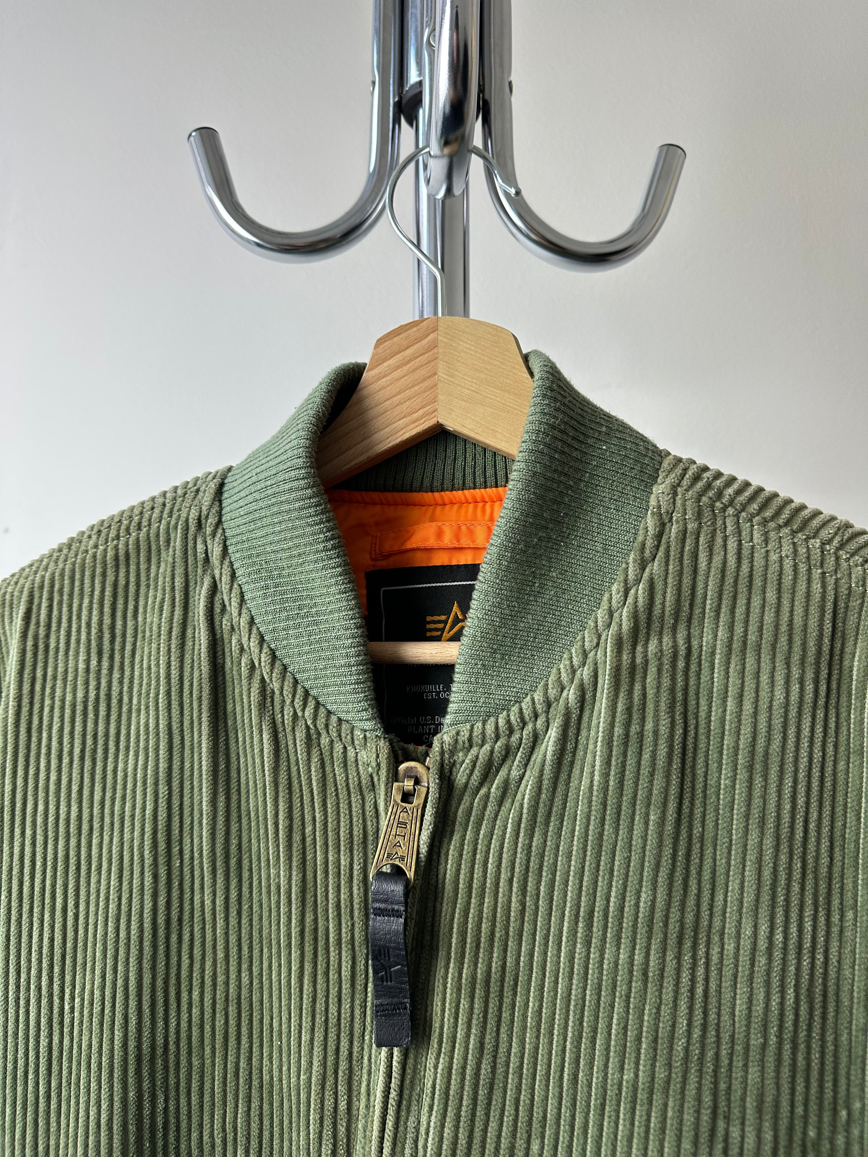 Vintage Alpha Industries x The Cords & Co MA-1 Bomber Jacket - size M