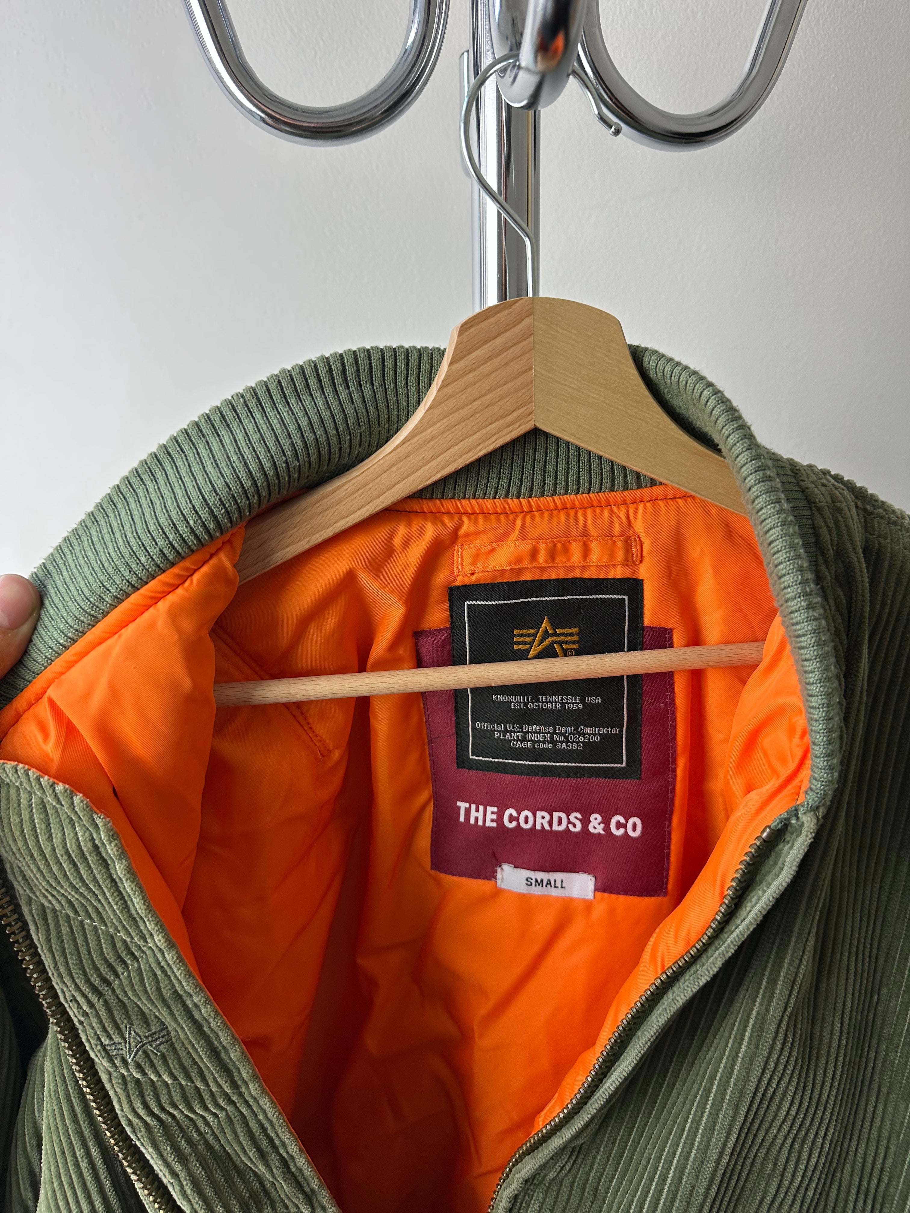 Vintage Alpha Industries x The Cords & Co MA-1 Bomber Jacket - size M