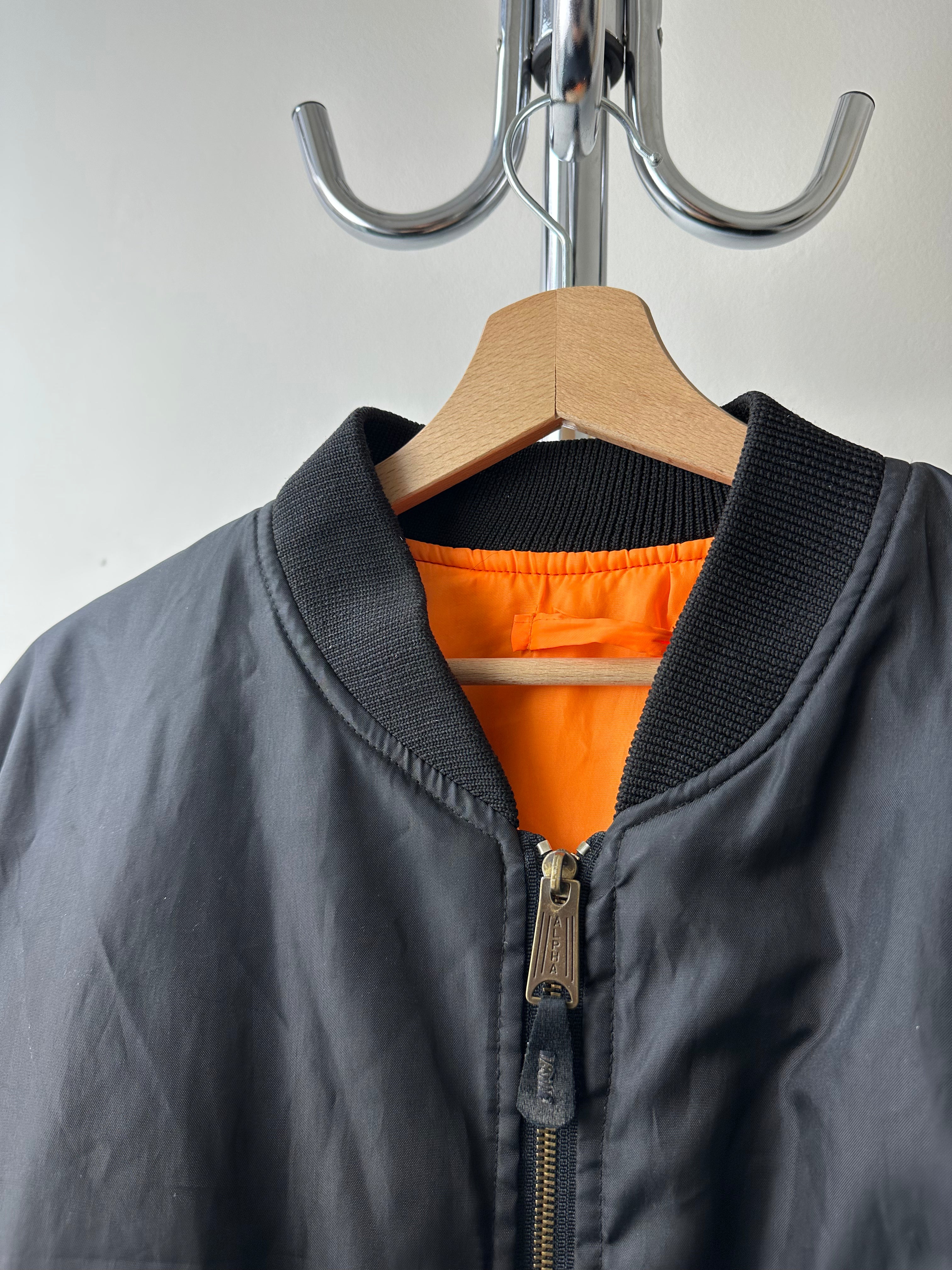 Vintage 1990s Alpha Industries MA-1 Flight Jacket - size XL