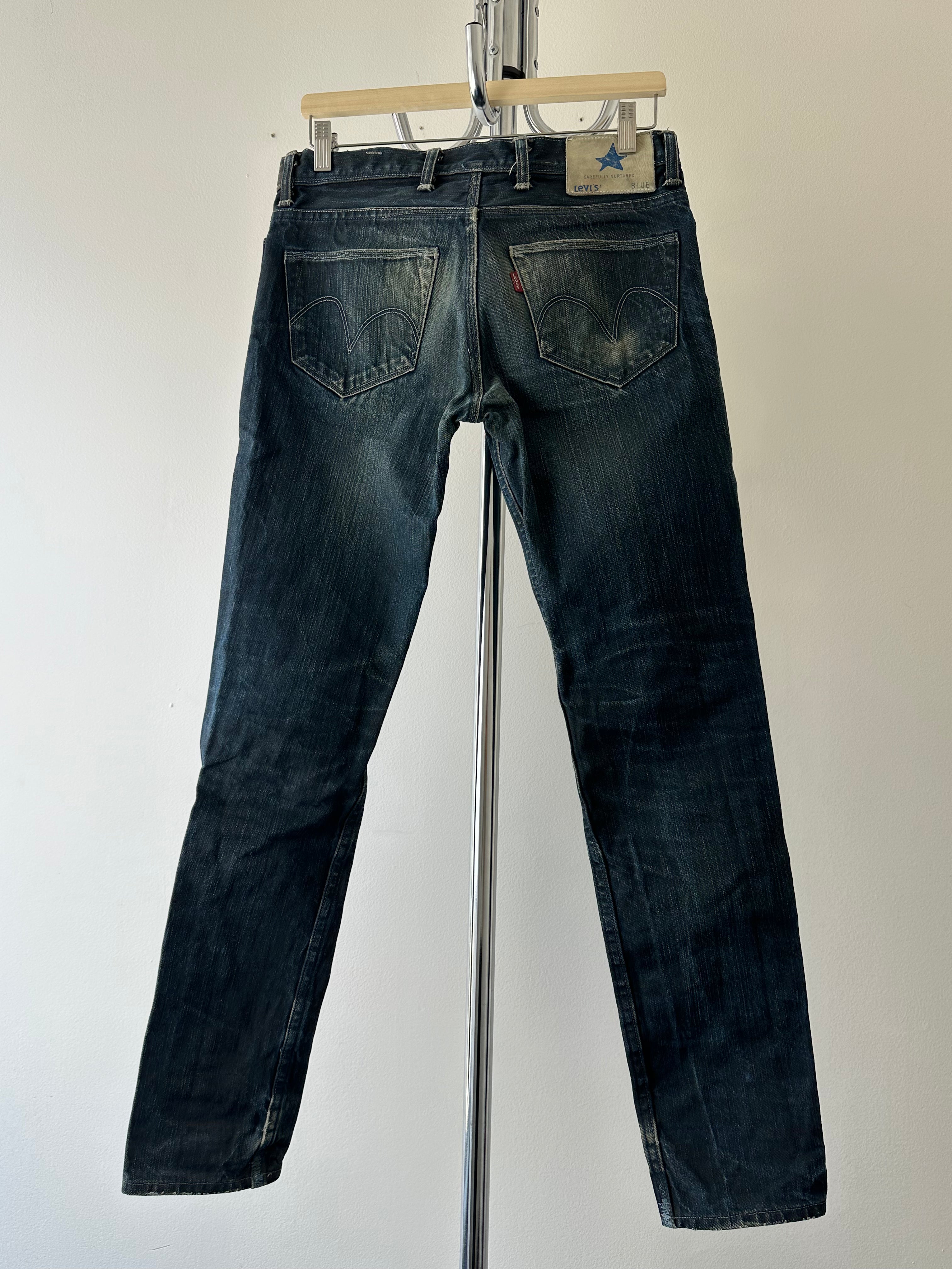 Vintage Levi’s Carefully Nurtured Blue Denim Jeans - size 30x32