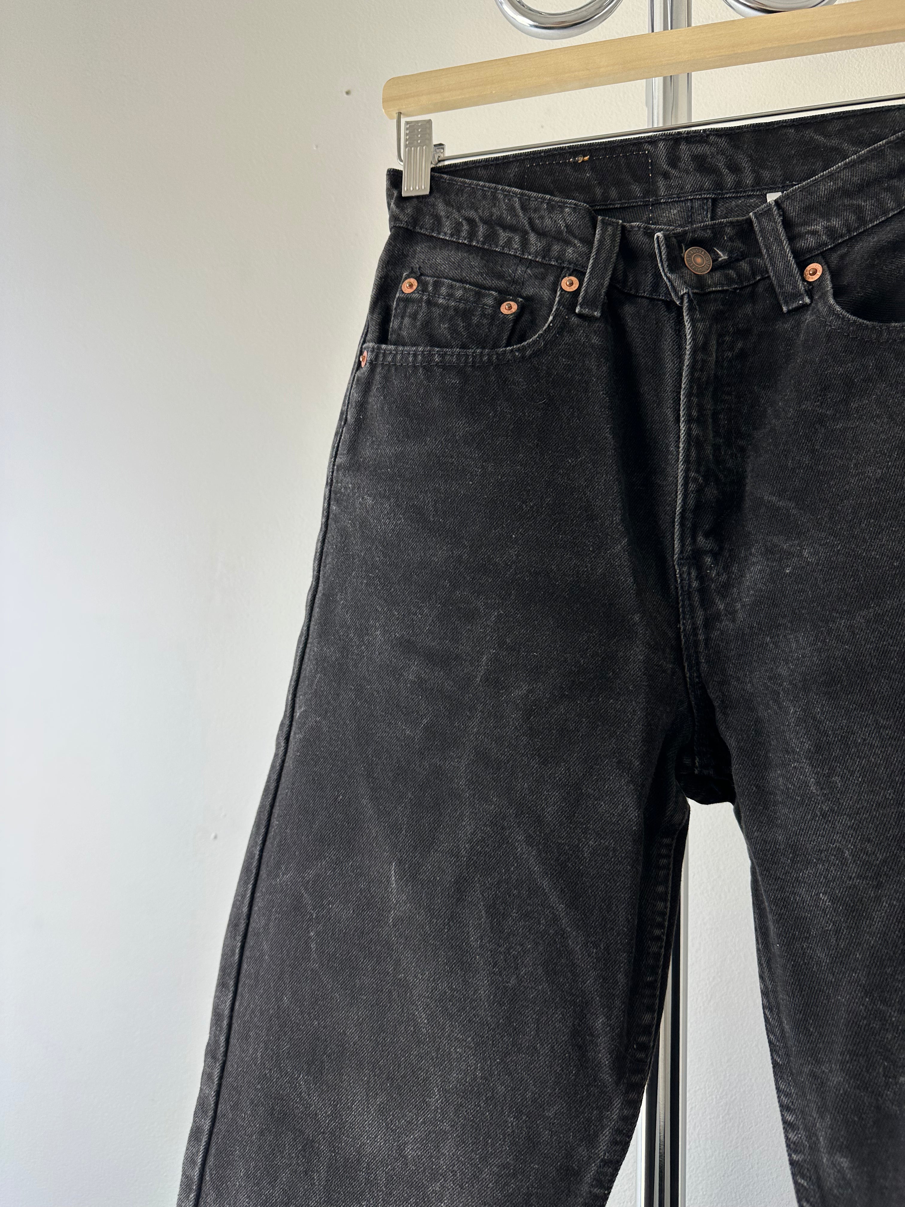 Vintage 1980s Levi’s 560 Pants Made in U.S.A. - size 28x30