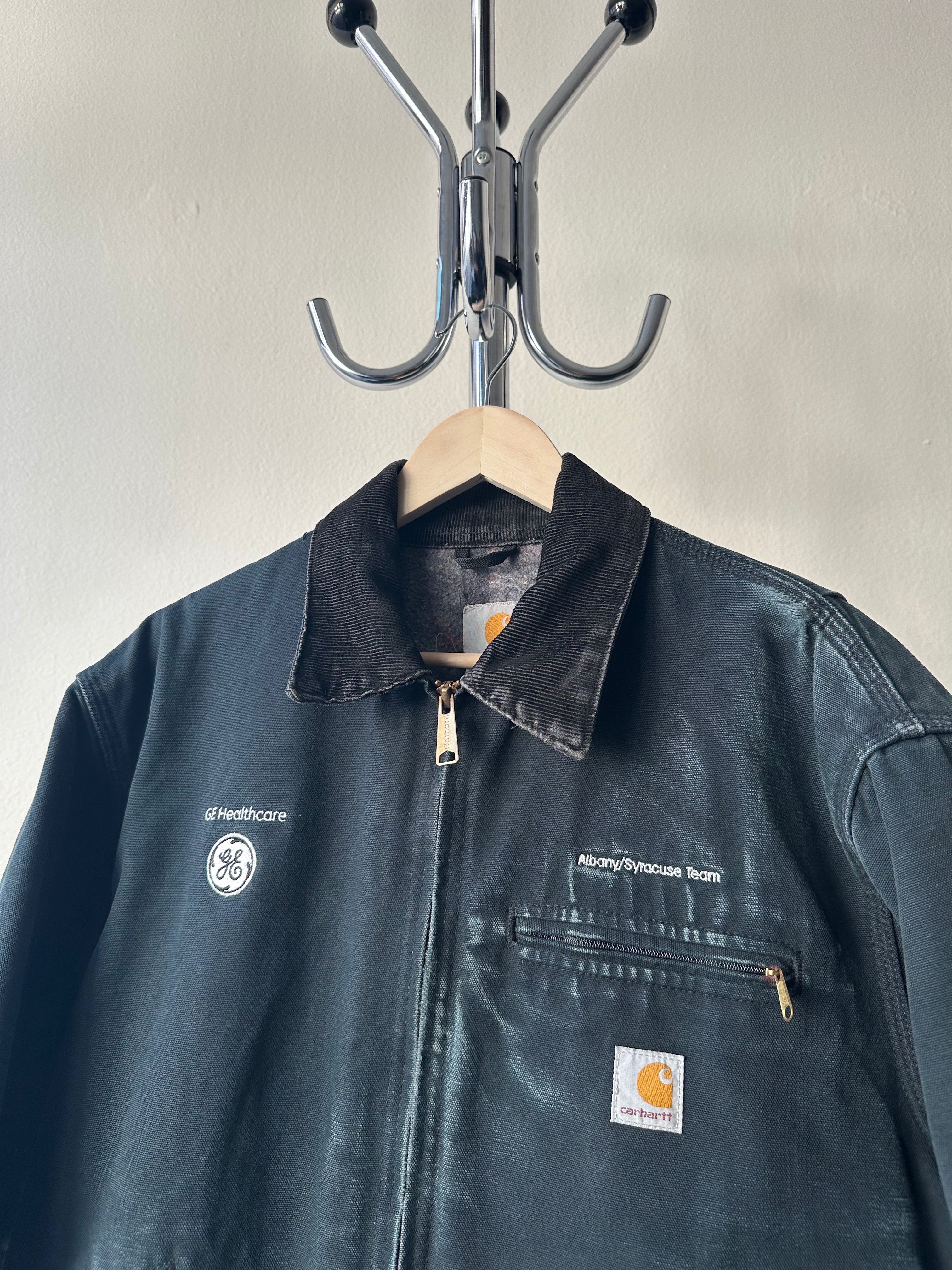 Vintage Carhartt J01 BLK Detroit Jacket - size L