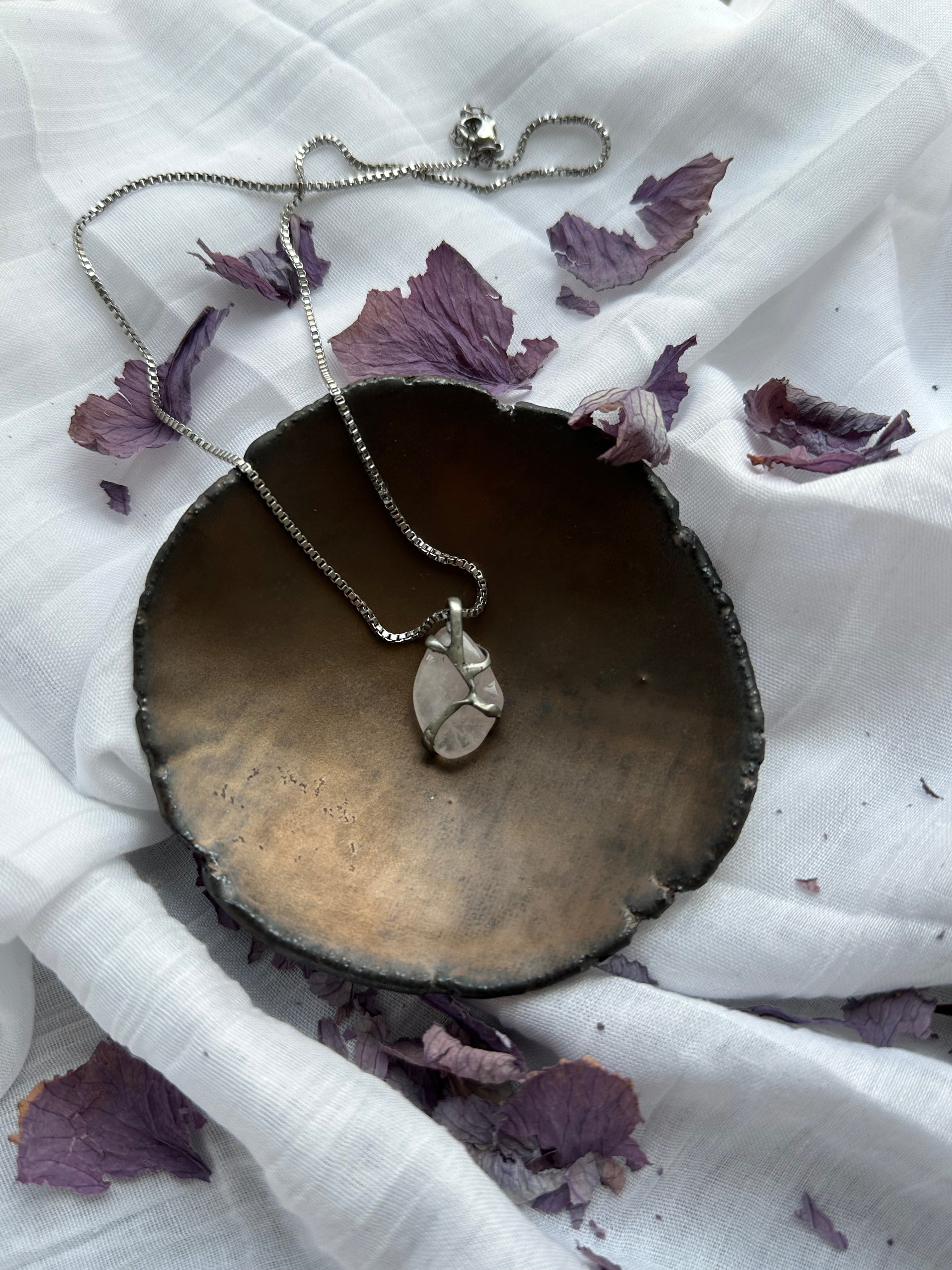 “Quiet Bloom” – Rose Quartz Pendant by Laura Řezaninova
